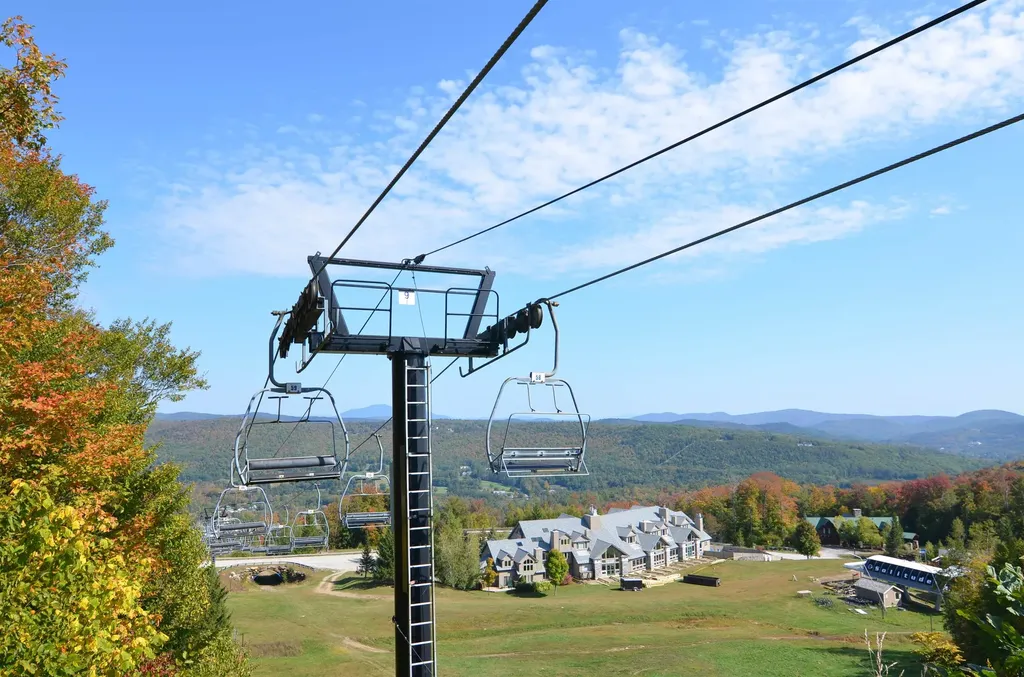 M-17 Moon Shadow Drive Ludlow VT 05149