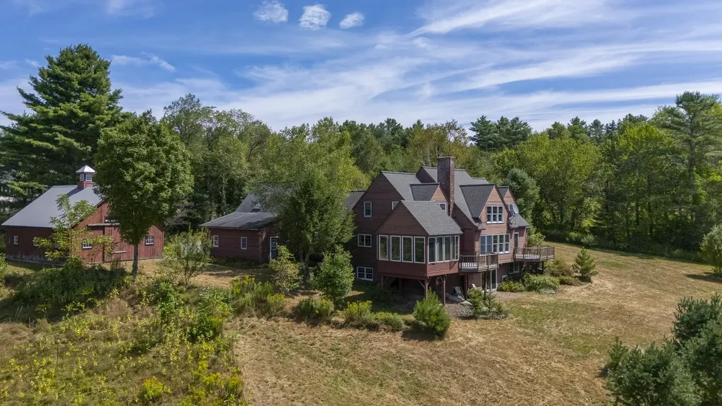 70 Green Lane New London NH 03257