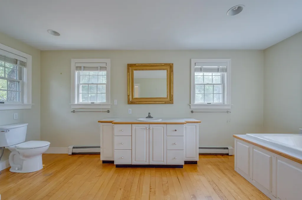 70 Green Lane New London NH 03257