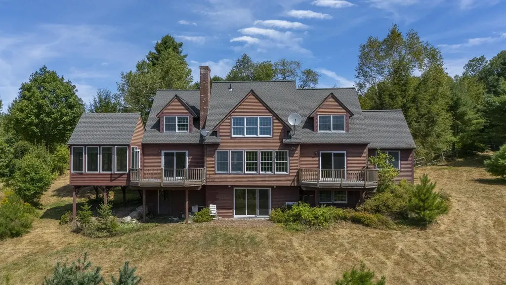 70 Green Lane New London NH 03257