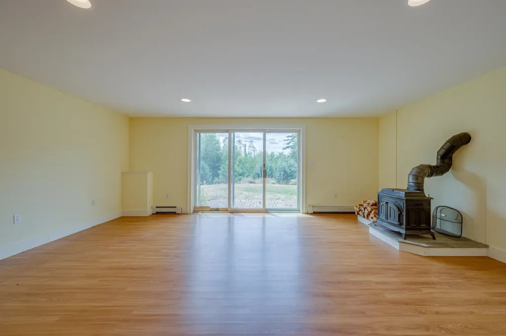 70 Green Lane New London NH 03257