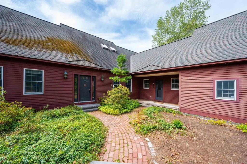 70 Green Lane New London NH 03257