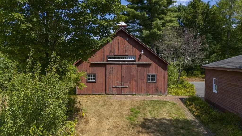 70 Green Lane New London NH 03257