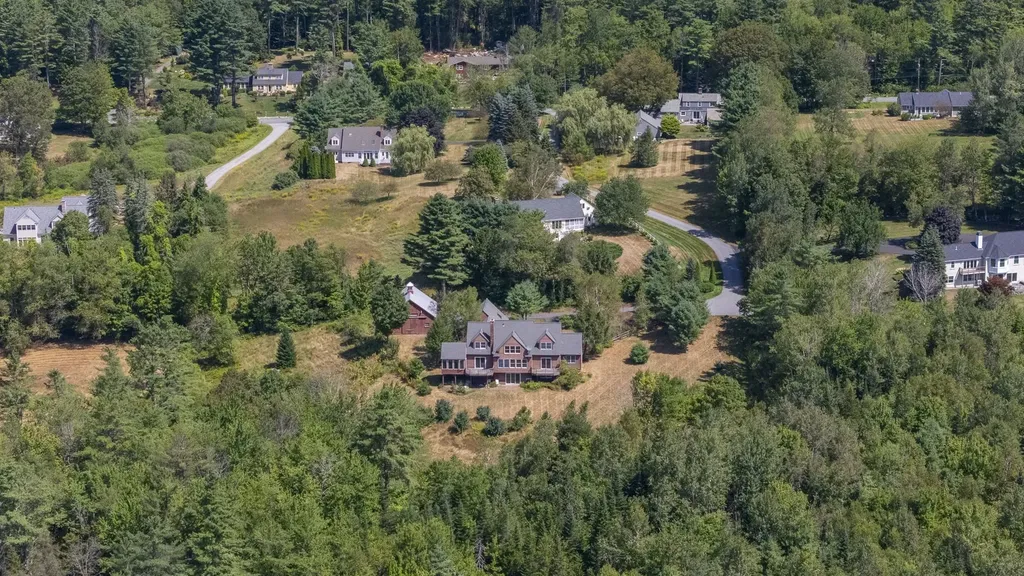 70 Green Lane New London NH 03257