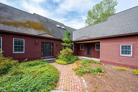 70 Green Lane New London NH 03257