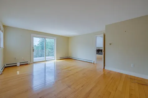 70 Green Lane New London NH 03257