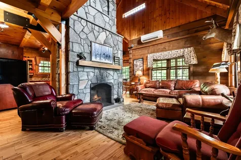 201 Under The Mountain Road Lyman NH 03585