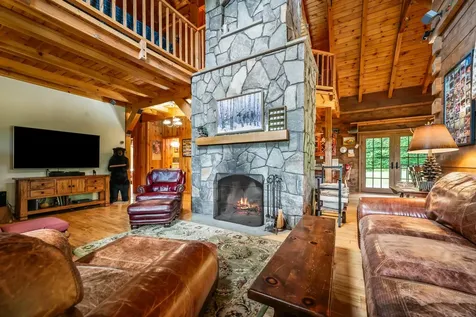 201 Under The Mountain Road Lyman NH 03585