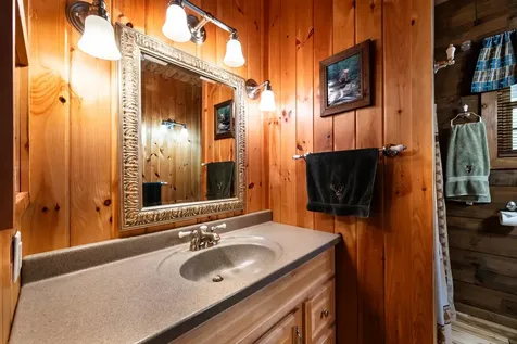 201 Under The Mountain Road Lyman NH 03585