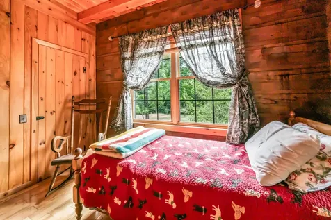 201 Under The Mountain Road Lyman NH 03585