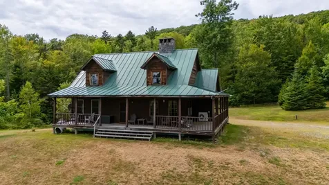 201 Under The Mountain Road Lyman NH 03585