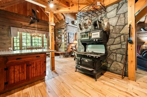 201 Under The Mountain Road Lyman NH 03585