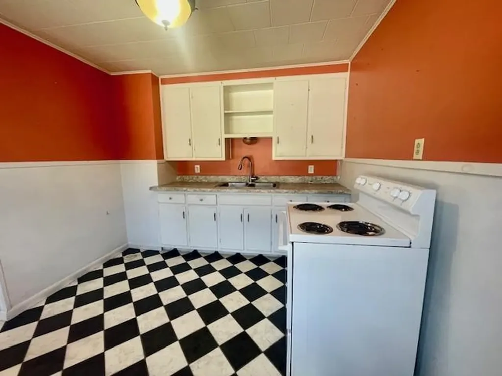 6 Normand Avenue Gorham NH 03581