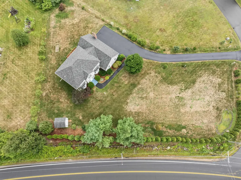 1 Squire Armour Road Windham NH 03087