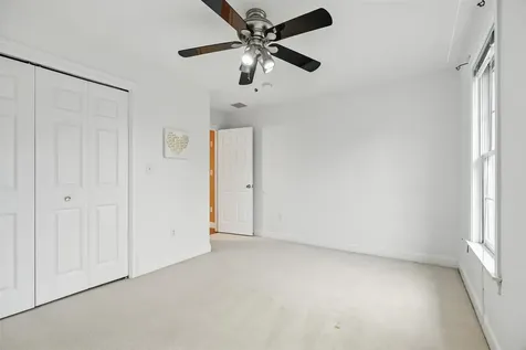 1 Squire Armour Road Windham NH 03087