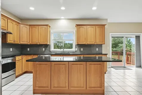 1 Squire Armour Road Windham NH 03087