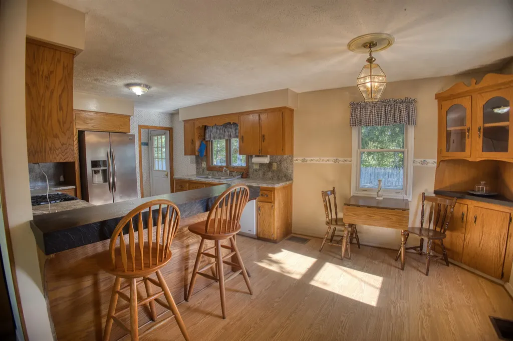 10 Dore Street Ossipee NH 03814