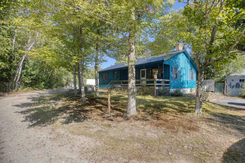 10 Dore Street Ossipee NH 03814
