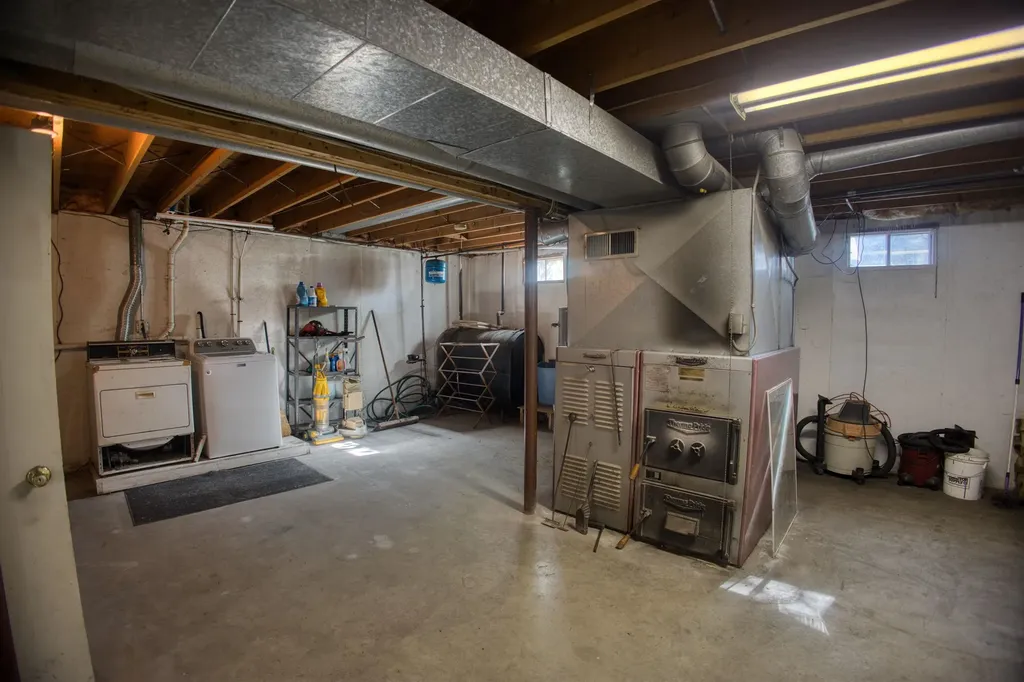 10 Dore Street Ossipee NH 03814