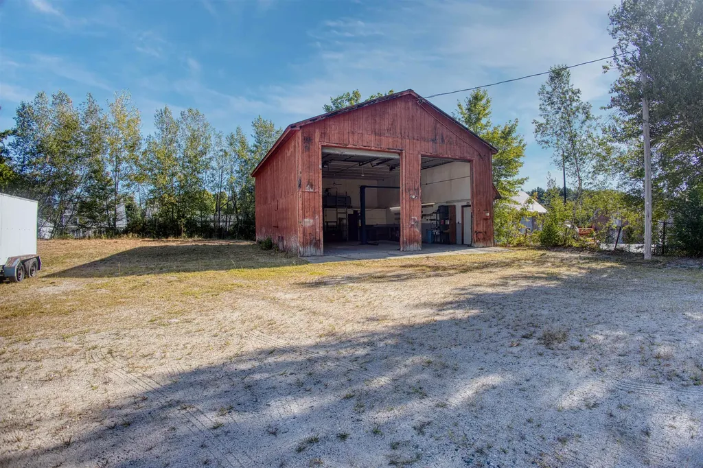 10 Dore Street Ossipee NH 03814