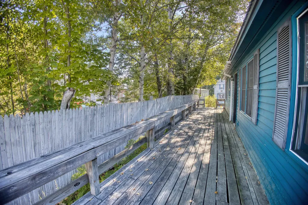 10 Dore Street Ossipee NH 03814