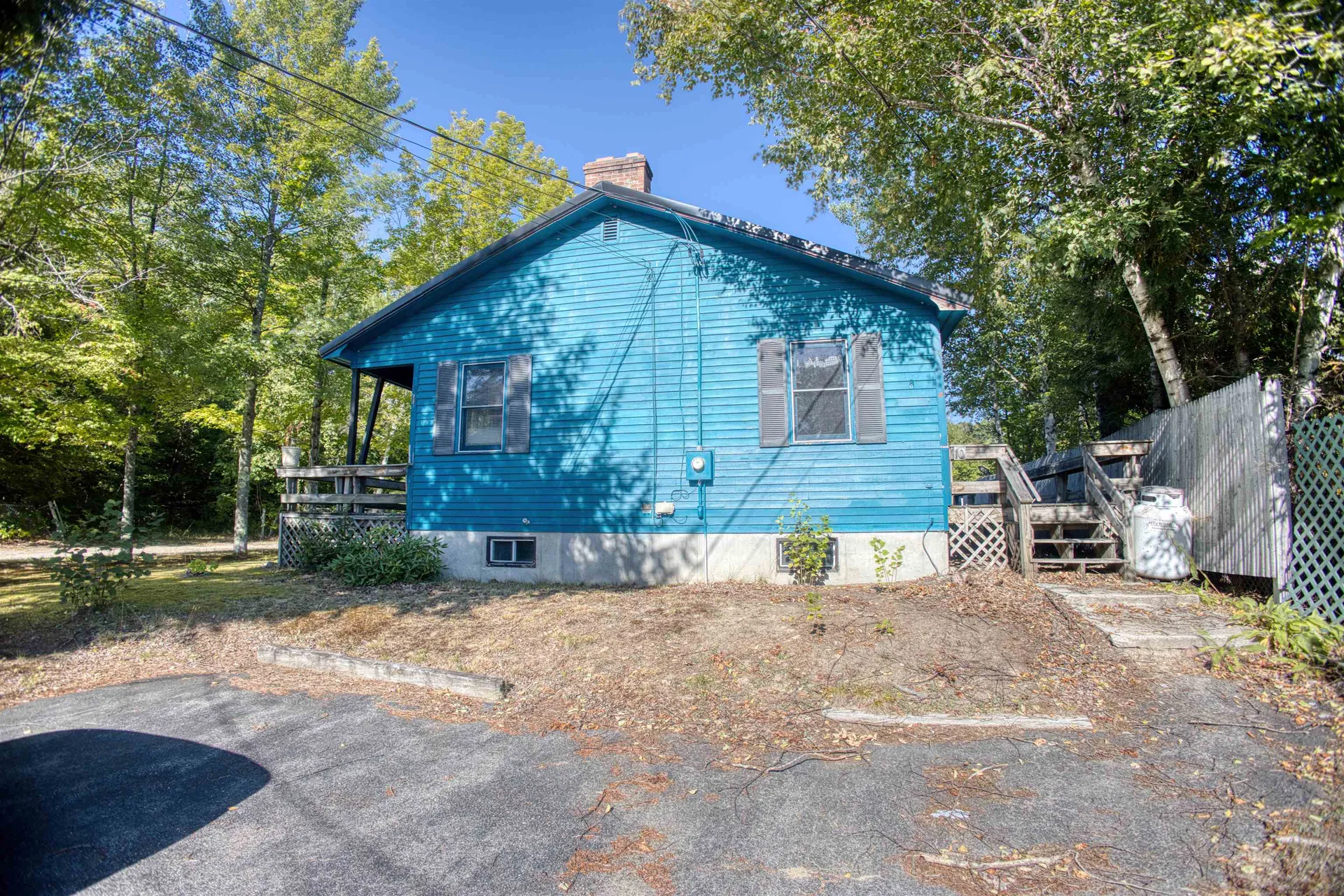 10 Dore Street Ossipee NH 03814
