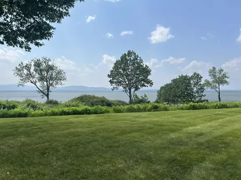 28 Northshore Drive Burlington VT 05408