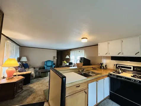 31 Preston Lane Columbia NH 03576