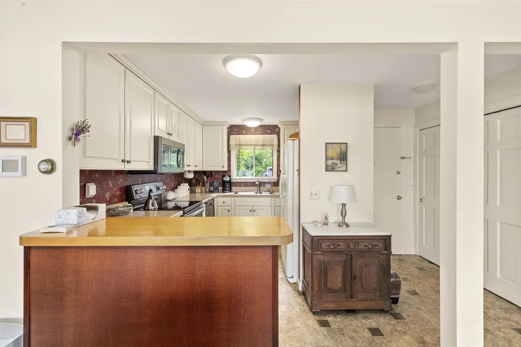 883 Weirs Boulevard Laconia NH 03246
