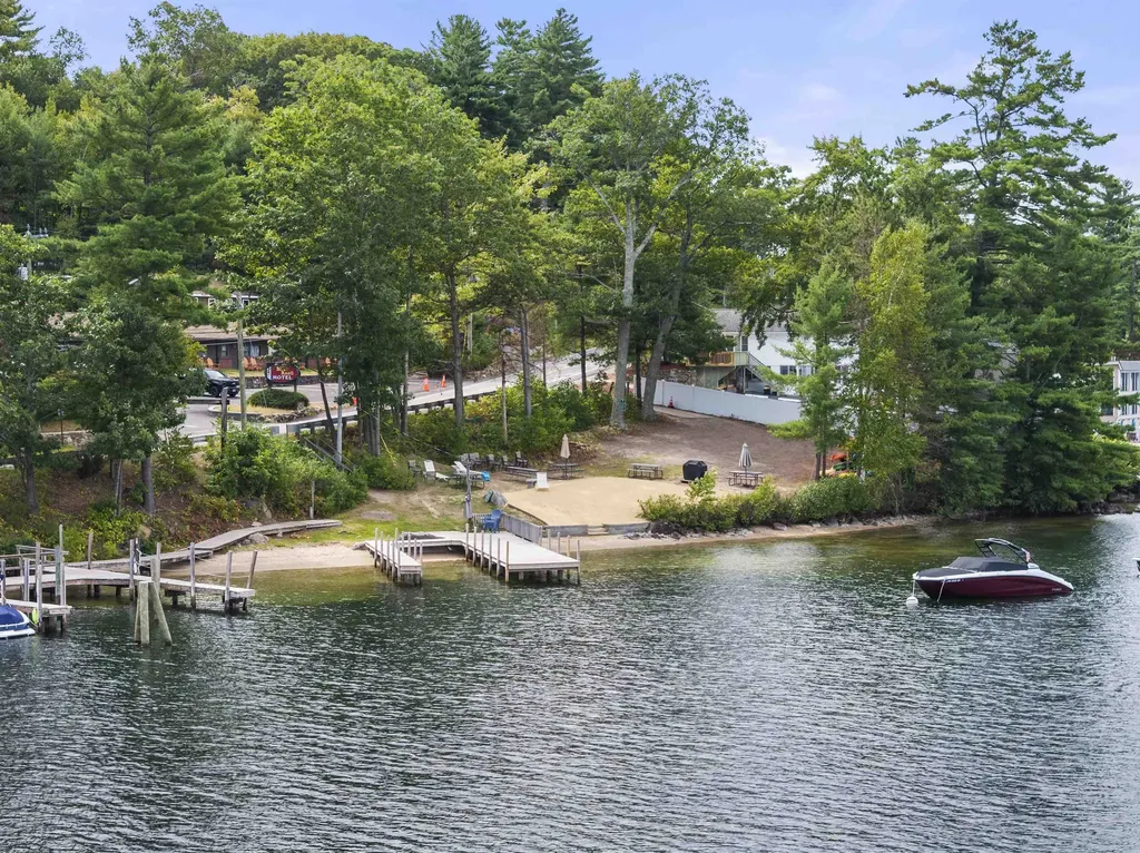 883 Weirs Boulevard Laconia NH 03246