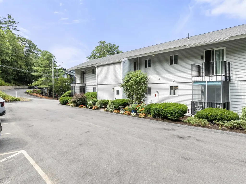 883 Weirs Boulevard Laconia NH 03246