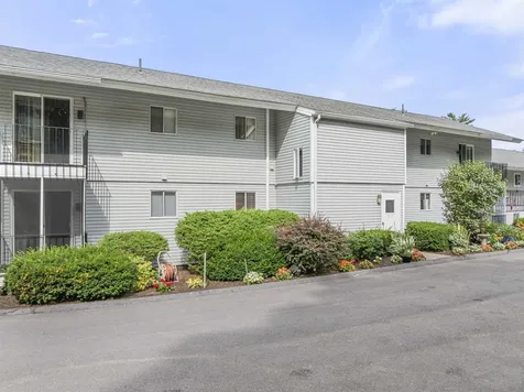 883 Weirs Boulevard Laconia NH 03246