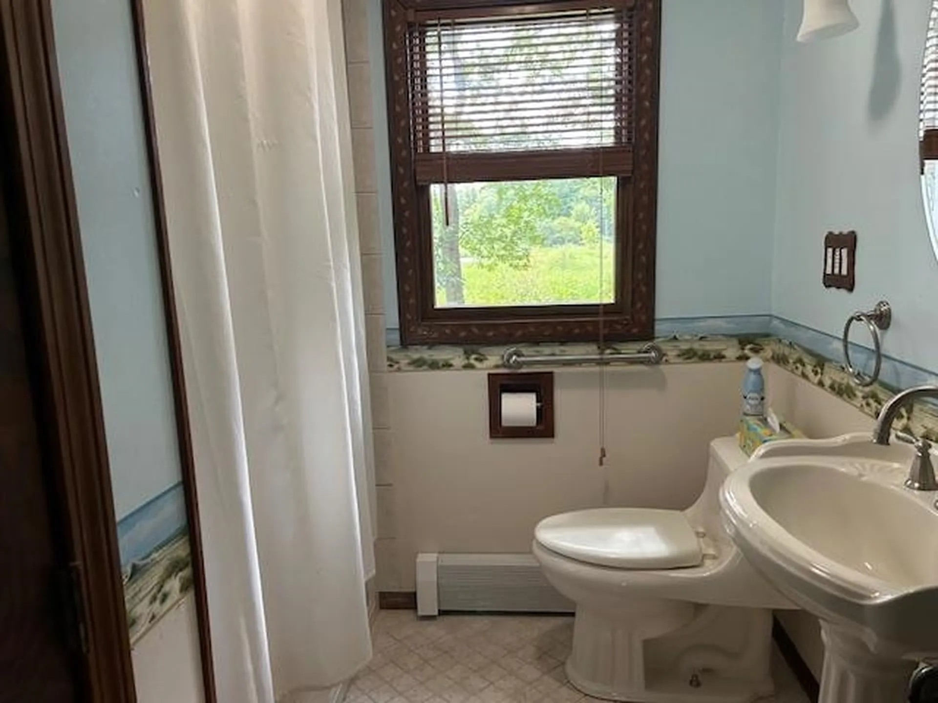 15 Alan Circle Londonderry NH 03053