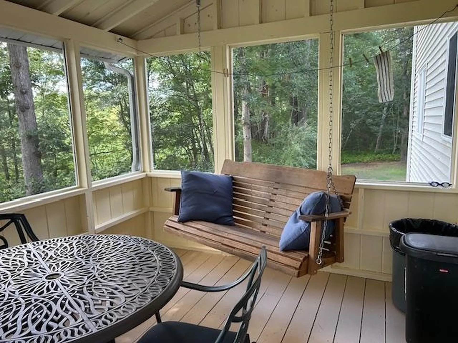 15 Alan Circle Londonderry NH 03053