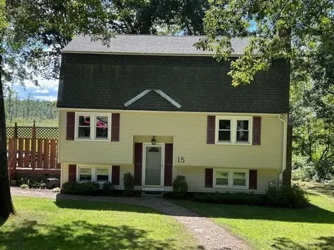 15 Alan Circle Londonderry NH 03053