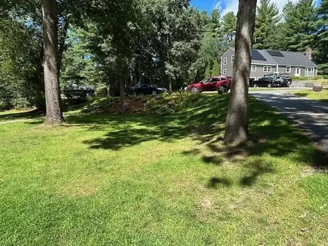 15 Alan Circle Londonderry NH 03053