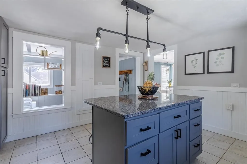 12 Harvard Street Exeter NH 03862