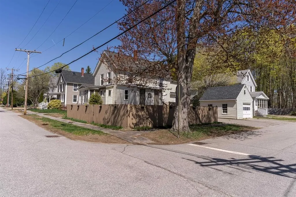 12 Harvard Street Exeter NH 03862