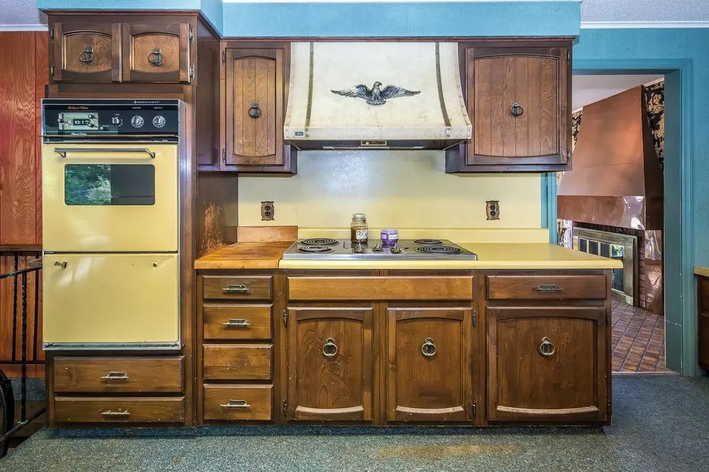 31 Chatterton Park Proctor VT 05701