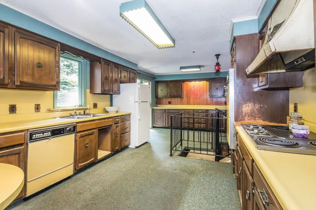 31 Chatterton Park Proctor VT 05701