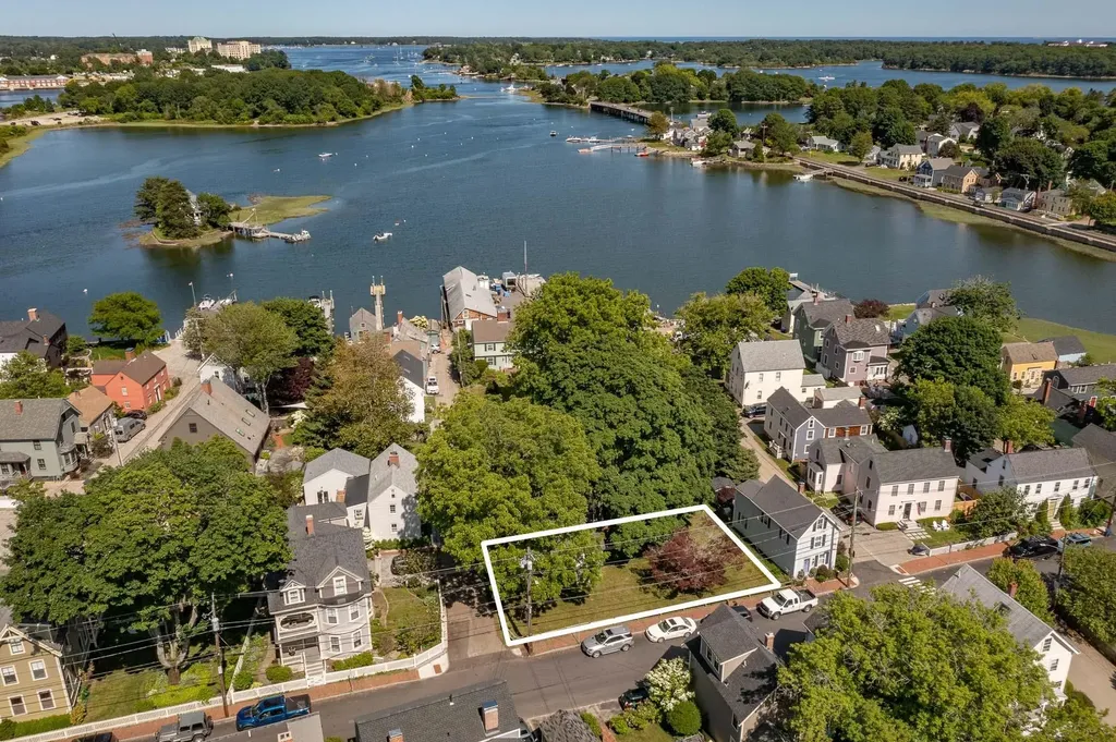 445 Marcy & 20 Pray Street Portsmouth NH 03801