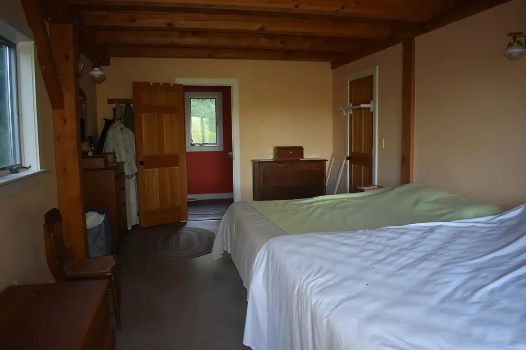 1982 Robtoy Road Lowell VT 05847