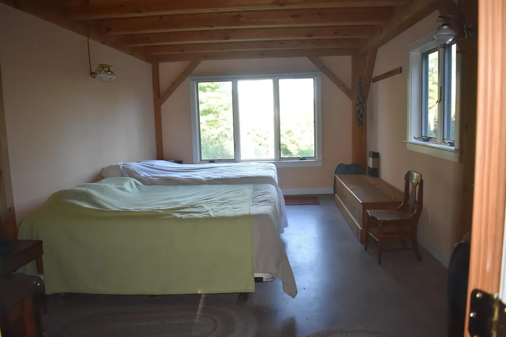 1982 Robtoy Road Lowell VT 05847