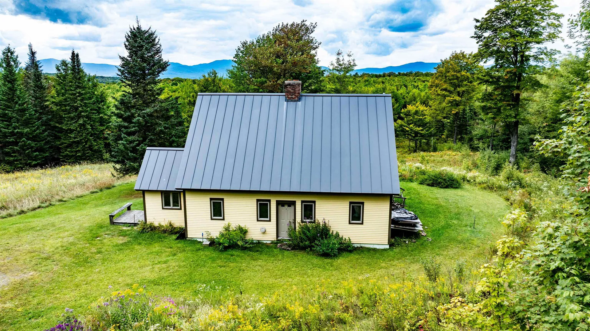 1982 Robtoy Road Lowell VT 05847