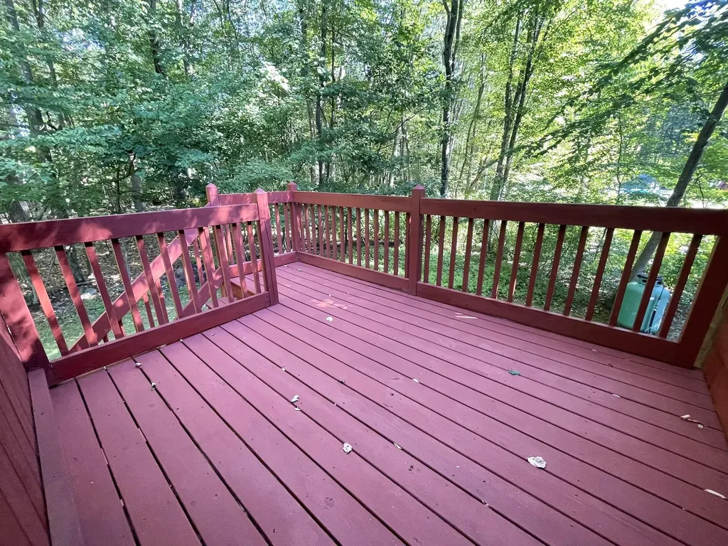 8 Wood Drive Atkinson NH 03811