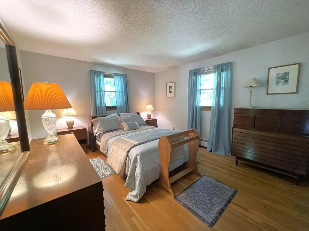 8 Wood Drive Atkinson NH 03811
