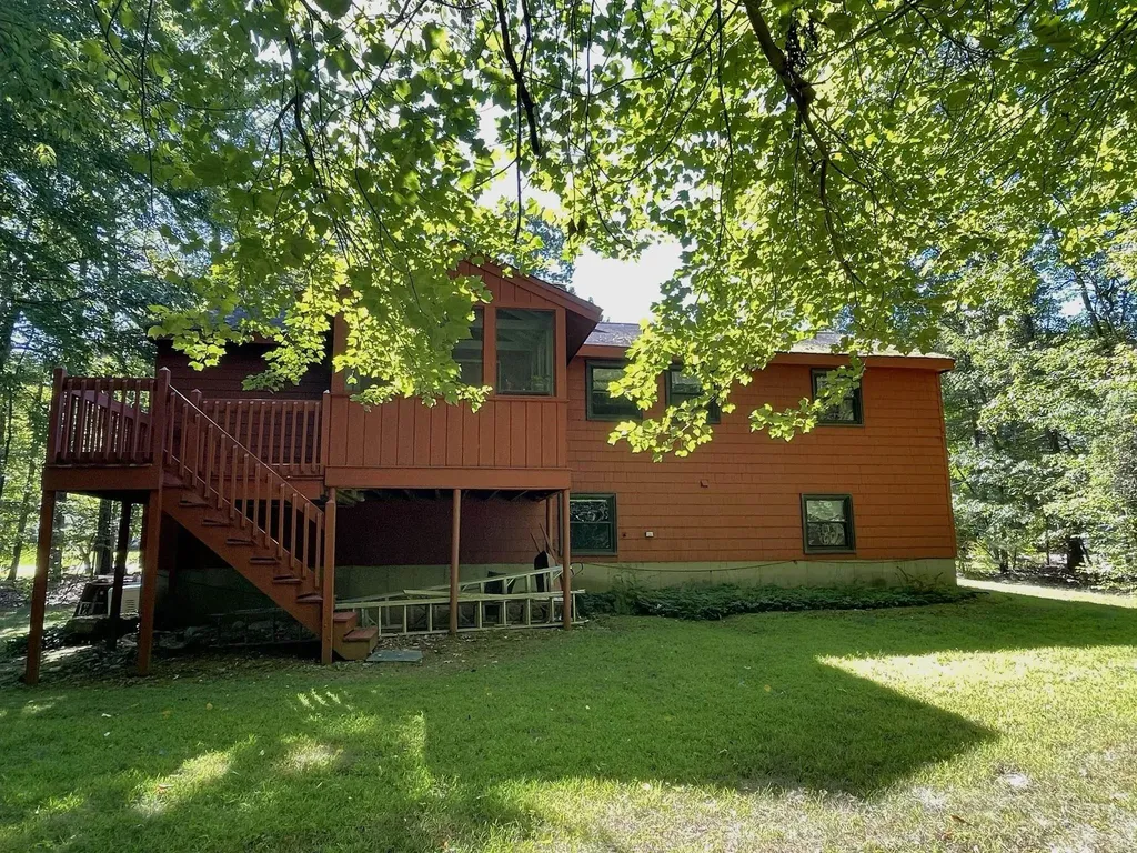 8 Wood Drive Atkinson NH 03811