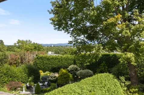 578 Golf Course Road South Burlington VT 05403