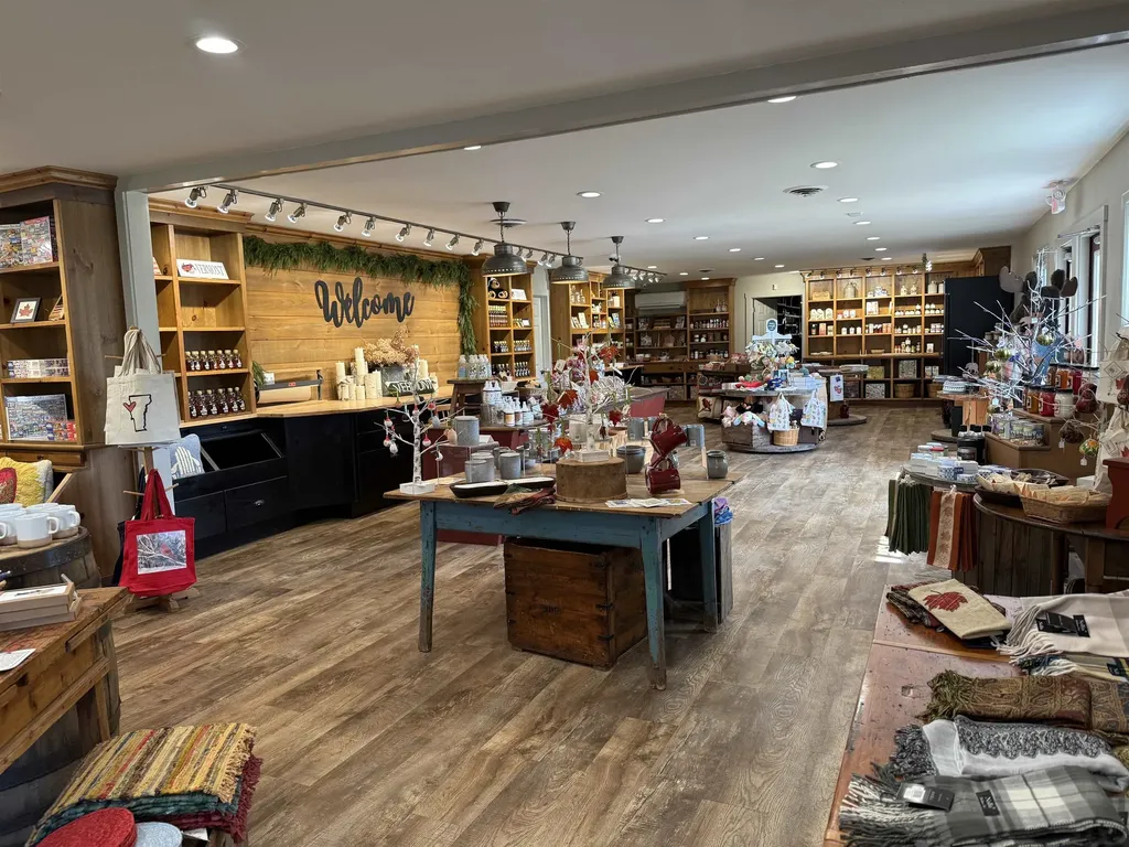 4578 Us Route 7 Pittsford VT 05763