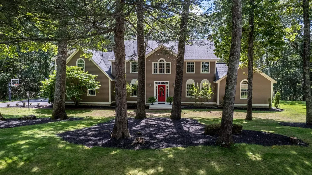 37 Gale Road Hampton NH 03842